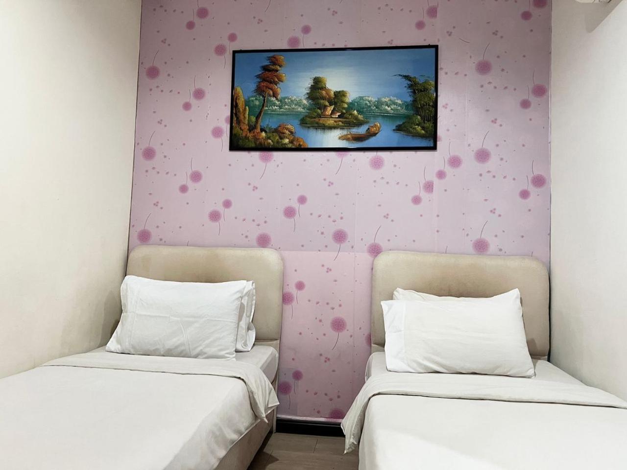 אלור סטאר Ig Cottage Hotel מראה חיצוני תמונה